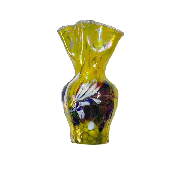 Aurene Rainbow AOWL Art Glass Vase Yellow 8” Height 5” Wide Made In Poland - Picture 6 of 8